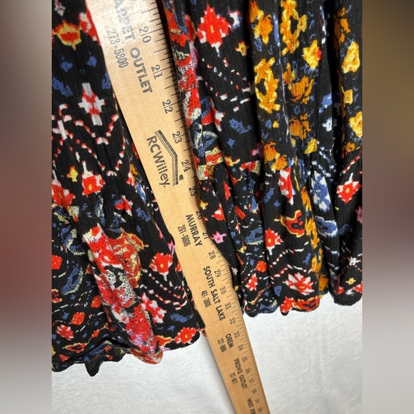 Free People Dress Mini Black Multicolor Floral V Neck Draped Swing Sz S - Picture 5 of 7
